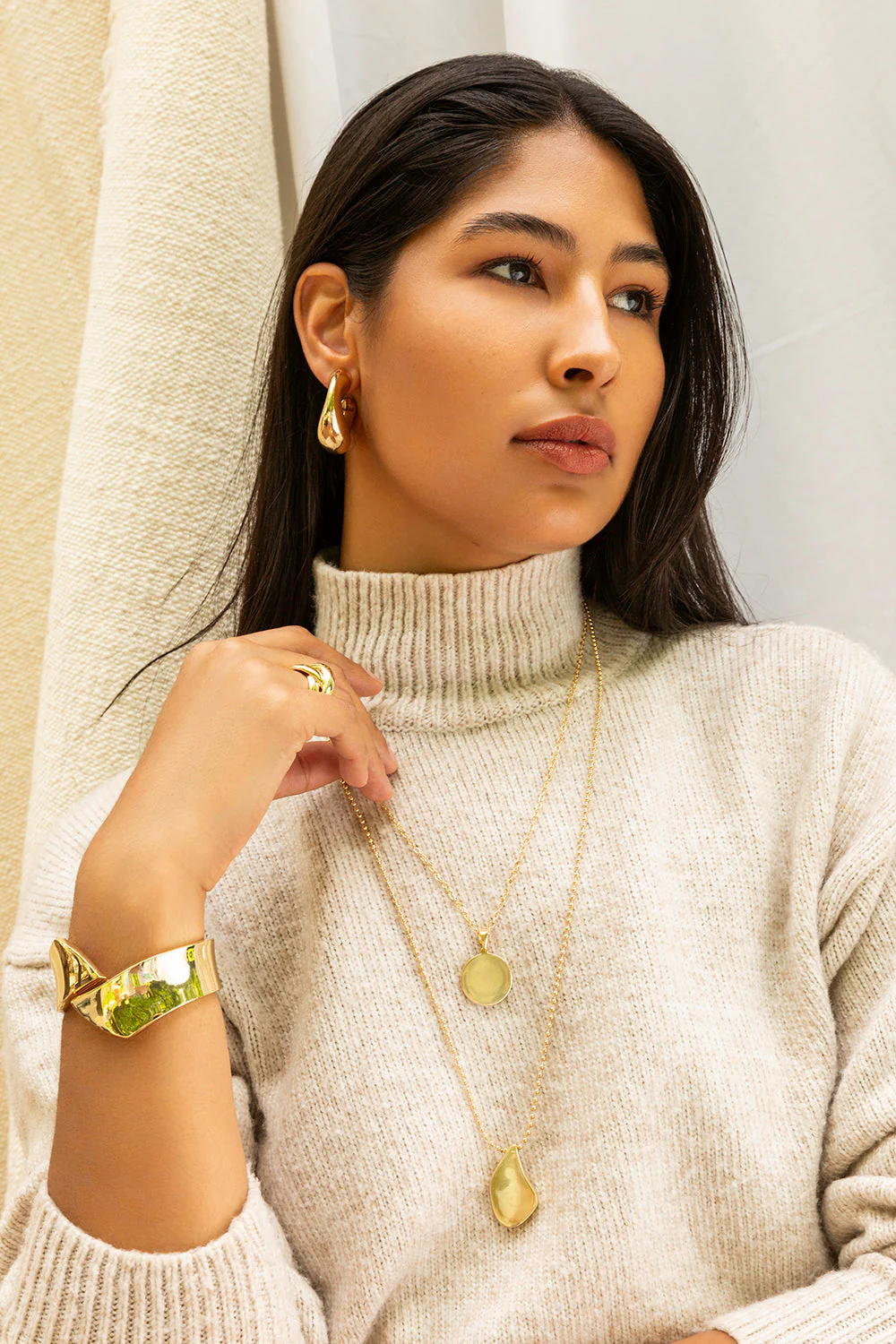 Alexandra overlapping cuff - Image 5